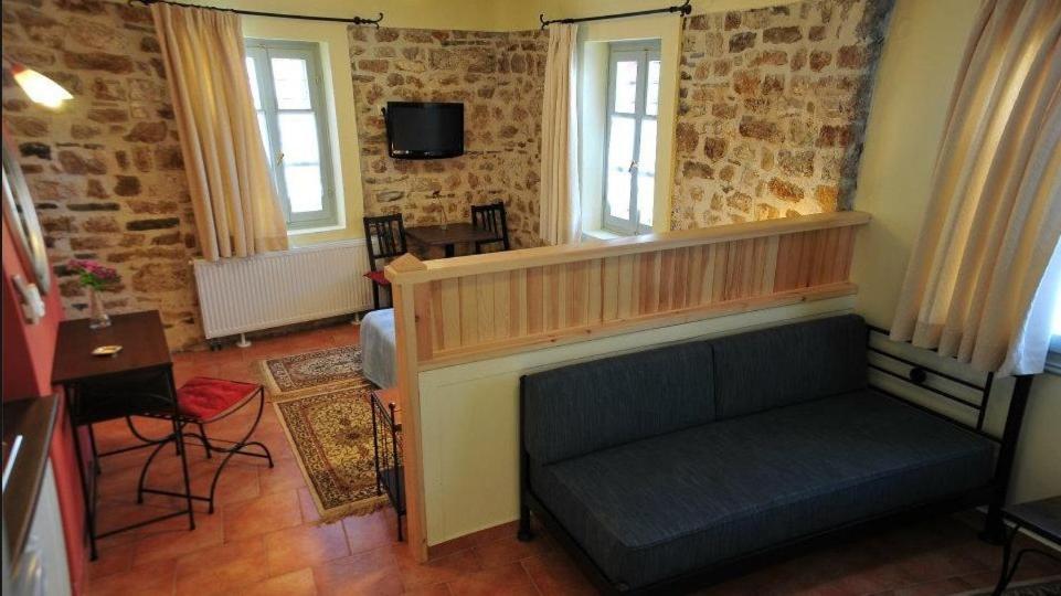 Hotel Platanos In The Castle Janina Zewnętrze zdjęcie